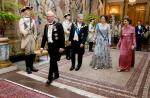 Król Szwecji Karol XVI Gustaw i prezydent Finlandii Sauli Niinisto wraz z małżonkami Jenni Hauki i królową Zofią (w koronie) podczas uroczystości w Sztokholmie