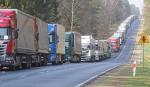 Na polsko- -białoruskim przejściu w Bobrownikach ciężarówki czekają na odprawę nawet 19 godzin