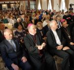 W ubiegłym tygodniu abp Marian Gołębiewski (drugi od lewej) wziął udział m.in. w uroczystości nadania doktoratu honoris causa prałatowi Opus Dei