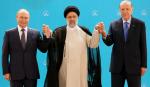 Przed rozmowami. Prezydenci Rosji, Iranu i Turcji: Władimir Putin, Ebrahim Raisi i Recep Erdogan