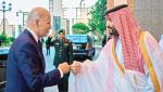 Przybywając po prośbie, trzeba się przywitać, nawet jeśli wcześniej uznało się gospodarza za zleceniodawcę zbrodni. Joe Biden robi „żółwika” z Mohamedem bin Salmanem podczas wizyty w Arabii Saudyjskiej, 15 lipca 2022 r.