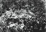 Mahatmie Gandhiemu w ostatniej drodze towarzyszyły tysiące żałobników
