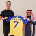 Cristiano Ronaldo ma zarabiać w Al-Nassr 200 mln euro rocznie. Obok Portugalczyka szef saudyjskiego klubu Musalli Al-Muammar