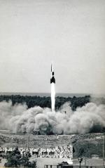 Start rakiety V-2 z ośrodka badawczego w Peenemünde. Niemcy, 1944 r.