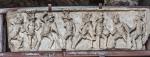 Płaskorzeźba przedstawiająca walkę gladiatorów w rzymskim Koloseum, zwanym też Amfiteatrem Flawiuszów