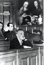 Fałszerz dzieł sztuki Han van Meegeren w trakcie swojego procesu w Amsterdamie (1947 r.)