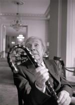Jorge Luis Borges po utracie wzroku kolekcjonował laski