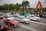 Parada radzieckich samochodów w Kiszyniowie w Mołdawii. Sentyment do ZSRR już jednak nie wystarcza do utrzymania jedności