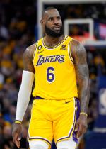 LeBron James ma już 38 lat, a za sobą dwie dekady gry w NBA