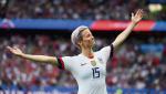 Megan Rapinoe z reprezentacją USA zdobyła dwa razy mistrzostwo świata oraz mistrzostwo olimpijskie, a w 2019 roku wygrała Złotą Piłkę FRANCK FIFE/AFP