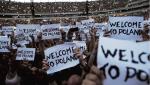 Polscy „depesze” na koncercie zawsze dobrze przygotowani. Na zdjęciu podczas występu Depeche Mode na Stadionie Narodowym w Warszawie w 2013 r.