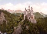 Zamek Neuschwanstein do dziś zachwyca strzelistością i bielą ścian na tle skalistych Alp. Jego piękno docenił m.in. Walt Disney