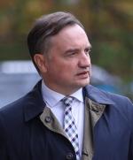 Minister sprawiedliwości i prokurator generalny „Bohater” raportu przygotowanego przez Fundację Otwarty Dialog i Stowarzyszenie Sędziów „Themis