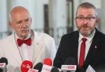 Janusz Korwin-Mikke oraz Grzegorz Braun uważają, że słaby wynik Konfederacji w wyborach był efektem schowania ich na czas kampanii. Politycy rozważają opuszczenie formacji