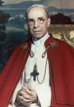 Pius XII (właśc. Eugenio Maria Giuseppe Giovanni Pacelli; 1876–1958) – papież w latach 1939–1958
