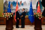 W trudnych rozmowach UE–Chiny w Pekinie udział biorą m.in. szef unijnej dyplomacji Josep Borrell i chiński minister spraw zagranicznych Wang Yi