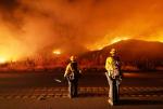 Pożar w Moreno Valley w Kalifornii w lipcu 2023 r., kiedy niespotykana fala upałów przez ponad tydzień przypiekała południowo-zachodnie stany USA