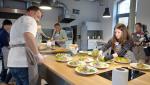 Kursy dla Ukrainek z profesjonalnej obslugi kucharskiej w Banku Żywności