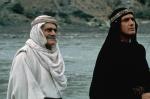 Omar Sharif w roli Melchizedeka i Antonio Banderas jako Ahmad ibn Fadlan w filmie „Trzynasty wojownik” (1999) w reżyserii Johna McTiernana