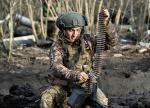 Po ośmiu miesiącach rosyjskiego natarcia ukraińscy żołnierze doczekali się w końcu amerykańskiej pomocy, w tym amunicji