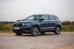 Skoda Karoq startuje z ceną od 104 300 zł. Testowany model z silnikiem o mocy 150 KM wyceniono na kwotę od 126 800 zł