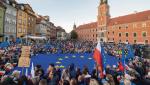 Demonstracja w obronie obecności Polski w Unii Europejskiej po decyzji Trybunału Konstytucyjnego Julii Przyłębskiej o wyższości prawa polskiego nad unijnym, Warszawa, 10 października 2021 r.