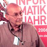 Marvin Minsky (1927–2016) – amerykański uczony, który zajmował się głównie naukami kognitywnymi, zwłaszcza sztuczną inteligencją (AI)