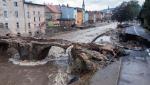 Lądek-Zdrój wciąż wygląda tak jak wtedy, gdy fala powodziowa zrujnowała niżej położone fragmenty miasta, niszcząc m.in. zabytkowy most św. Jana Nepomucena (na zdjęciu 16 września 2024 r.)