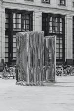 Keracja rzeżbiarska „Whispers” (Szepty), Fleet Street, Londyn 2025