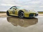 Kolor Olive Neo modelu 911 Spirit 70 w zależności od światła potrafi być głęboką zielenią, brązem albo czymś pomiędzy