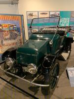 1913 Baker Electric – odrestaurowany egzemplarz można podziwiać w Crawford Auto-Aviation Museum