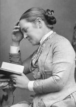 W 1868 r. Garrett Anderson, Madeleine Brès i Mary Putnam Jacobi odpowiedziały na zaproszenie dziekana wydziału medycznego Sorbony i rozpoczęły studia w Paryżu. Ta pierwsza, by zostać lekarką, wykorzystała wcześniej furtkę w angielskim prawie. Druga musiała dostać zgodę męża na studia. Najbardziej utytułowana była trzecia, która za oceanem odebrała solidne wykształcenie