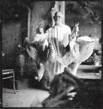 U mistrza Fáby (na zdjęciu), preparatora zwierząt, 12-letni Marian zarabiał na swoje utrzymanie, czyszcząc narzędzia i asystując przy sekcjach