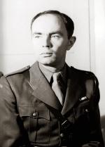 Ksawery Pruszyński (1907–1950) w mundurze podporucznika. Londyn, 3 września 1942 r.