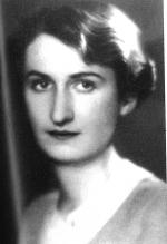 Teodora Żukowska (1914–1993), „Milena” – na fotografii z czasów okupacji 