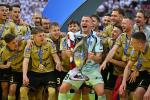 Piłkarze Górnika z trofeum za zwycięstwo w Pucharze Polski