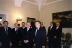 Spotkanie z prezydentem Aleksandrem Kwaśniewskim. Od lewej stoją: prof. Y. Bersheda, ambasador Ukrainy w Polsce D. Pavlychko, minister spraw zagranicznych B. Tarasiuk, prezydent RP A. Kwaśniewski. Ostatni z prawej: ambasador Polski w Ukrainie Jerzy A. Bar, obok: kierownik Biura Bezpieczeństwa Narodowego Polski M. Siwiec