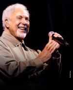 Tom Jones niedawno ogłosił koncert w Operze Leśnej 23 lipca