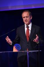 Jacek Kunicki, członek zarządu i CFO Orange Polska, odebrał nagrodę w kategorii CFO International Excellence