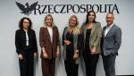 Chociaż wiele firm wciąż patrzy na ESG przez pryzmat regulacji, to uczestnicy debaty podawali konkretne przykłady, jak zasady zrównoważonego rozwoju mogą wspierać biznes