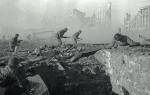 Walki  uliczne  w Stalingradzie; kontratak Rosjan