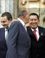Dwa lata temu Hugo Chavez kordialnie obejmował króla Juana Carlosa. Takie sceny należą już do przeszłości