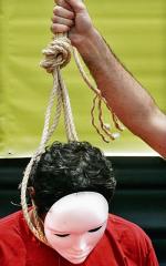 Przeciwnicy  kary śmierci starają się przekonać do swoich racji opinię publiczną. Na zdjęciu: manifestacja Amnesty International w Limie, 10 października