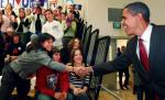 Uczniowie Kennett  igh School entuzjastycznie przyjęli senatora Baracka Obamę