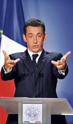Polityka powinna się kierować ideałami bliskimi ludziom – mówił dziennikarzom Nicolas Sarkozy