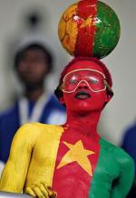 Kibic Kamerunu przed ćwierćfinałowym meczem z Tunezją