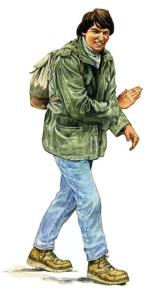 Młody człowiek z plecakiem, w kurtce i w butach na każdą niepogodę – to typ ówczesnego „solidarucha”