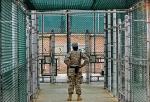Więźniowie Guantanamo znajdują się pod 24-godzinnym nadzorem