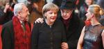 Kanclerz Angeli Merkel towarzyszyli Andrzej Wajda, aktorka Magdalena Cielecka i dyrektor festiwalu Dieter Kosslick