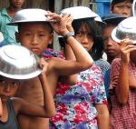 W Birmie pomocy potrzebuje od 1,6 do 2,5 miliona osób